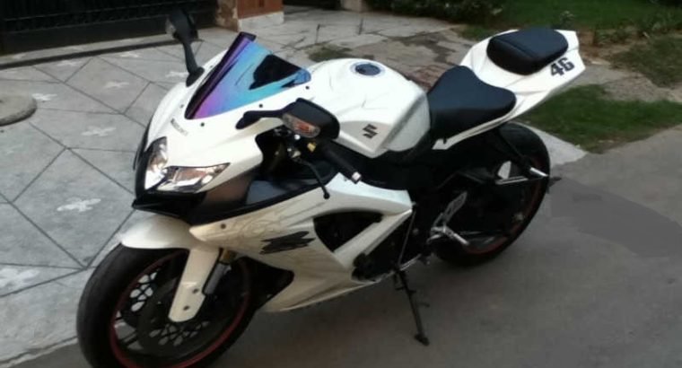 Used-Suzuki-GSX-R600-Bike-For-Sale-Price-in-Karachi-Lahore-Pakistan 2