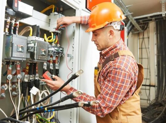 Experience electrician with high salary