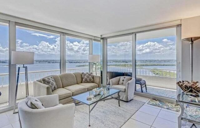 Singer Island View Apartment