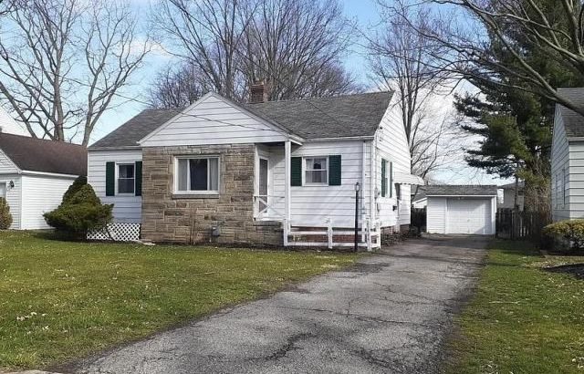 3-bedroom 1 bath ranch with full basement and 1-de