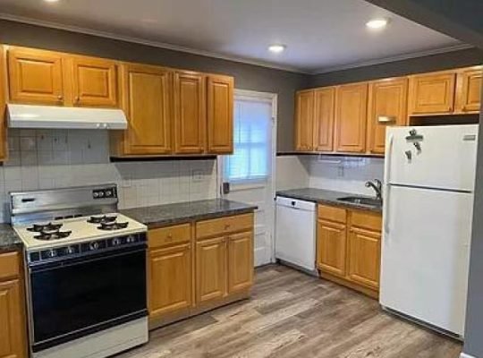 Beautiful 2bd/1ba