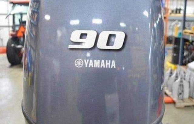 Yamaha 90hp outboard WhatsApp +27604003833